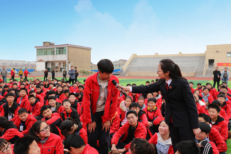 “守護(hù)青春，向校園欺凌說不”法治報(bào)告會(huì)