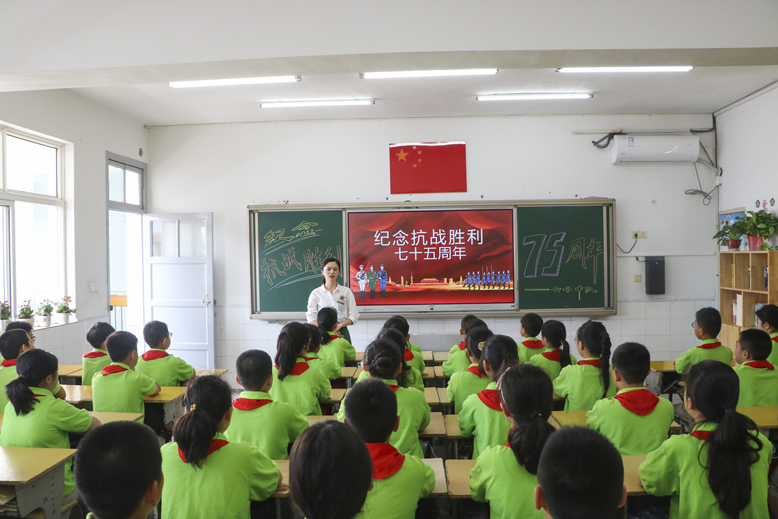 縣實驗小學開展“勿忘國恥愛我中華”主題班會活動