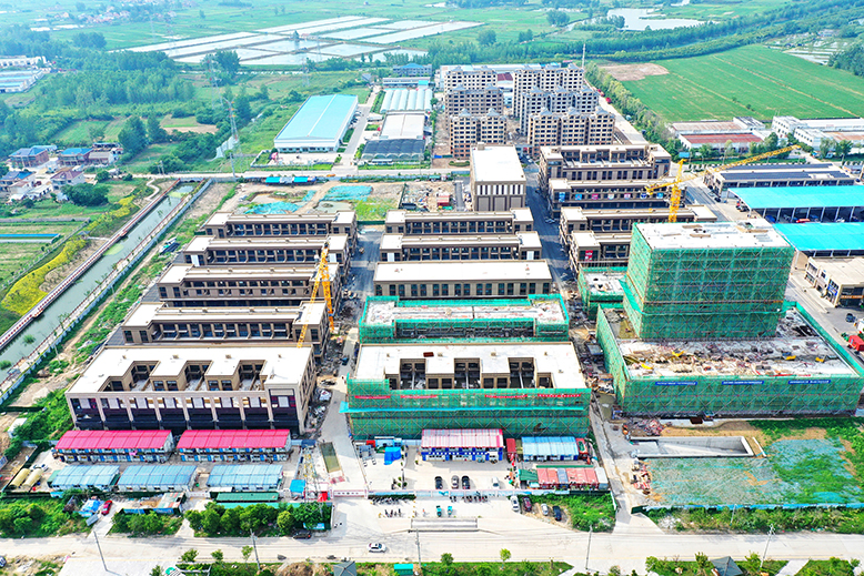 縣農(nóng)批市場二期項(xiàng)目建設(shè)現(xiàn)場